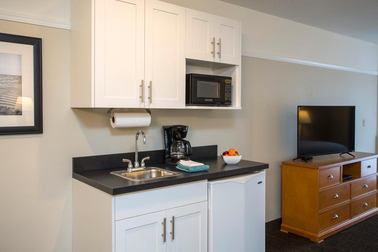 Looking Glass Inn Lincoln City Bagian luar foto