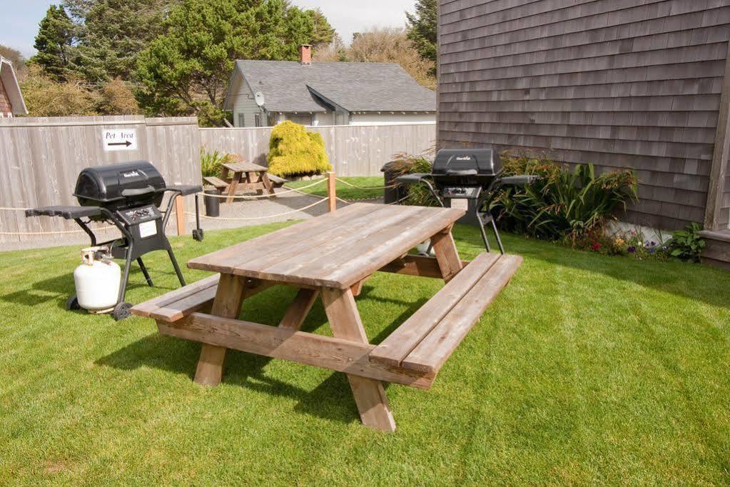 Looking Glass Inn Lincoln City Bagian luar foto